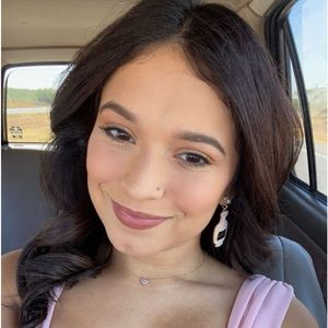 Meet your Posher, Ashton